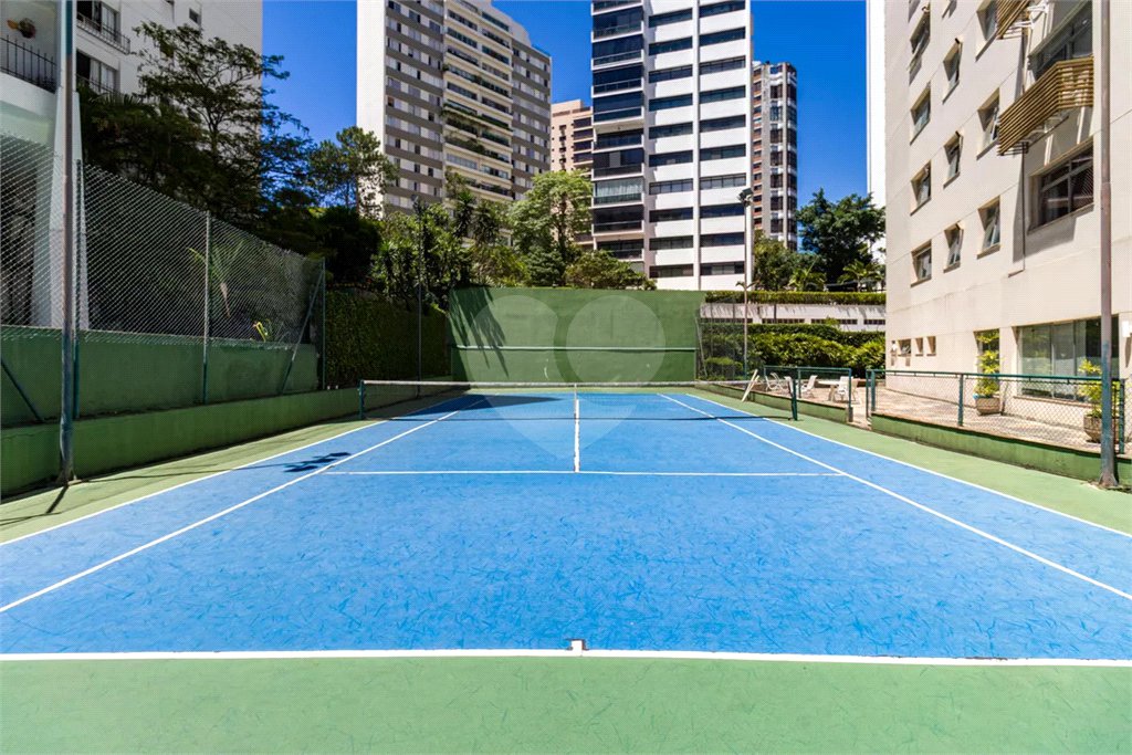 Apartamento à venda com 4 quartos, sendo 2 suítes, em Real Parque, São Paulo, SP