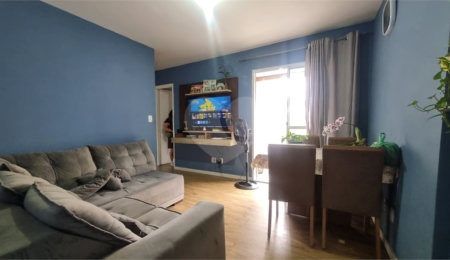 Apartamento à venda com 2 quartos, sendo 1 suíte, em Vila Carmosina, São Paulo, SP