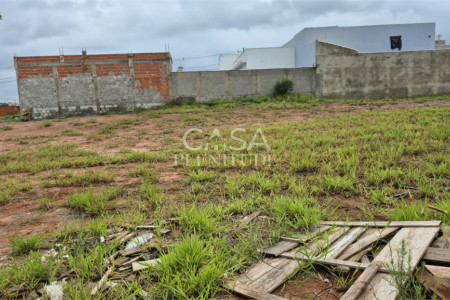 Terreno em condomínio à venda em Jardim São Lucas, Salto de Pirapora, SP