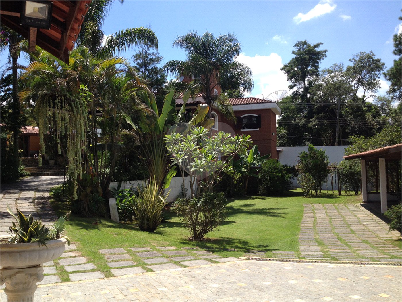 Casa à venda ou para alugar com 4 quartos, sendo 1 suíte, em Serra da Cantareira, Mairiporã, SP