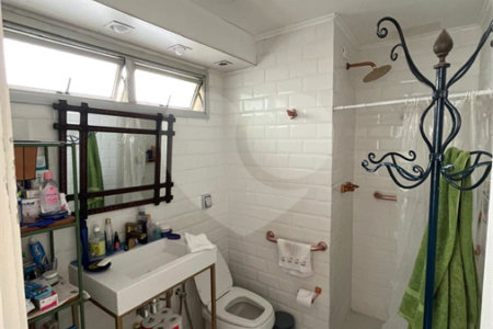 Apartamento à venda com 3 quartos, sendo 2 suítes,  em Jardim Paulista, São Paulo, SP