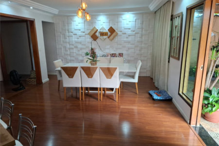 Casa à venda com 2 suítes em Vila Figueira, Suzano, SP