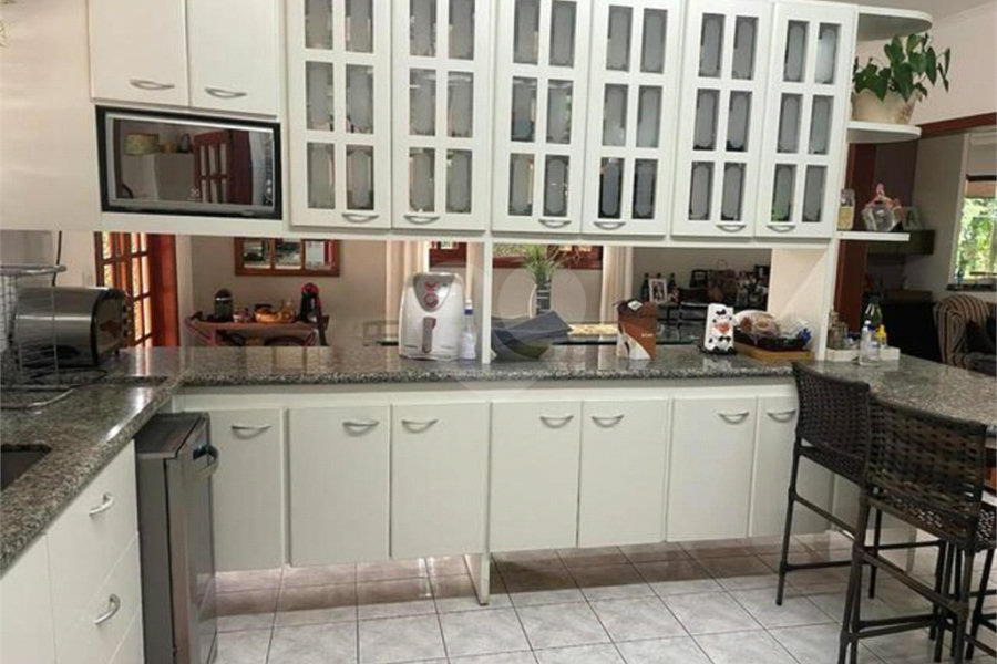 Casa à venda com 3 quartos, sendo 1 suíte, no condomínio Clube de Campo Mairiporã, Mairiporã - SP