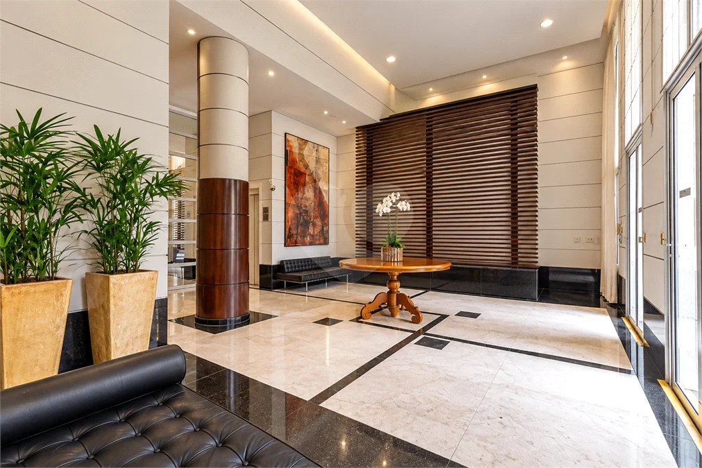 Apartamento mobiliado para locação em Moema | 275 m² | 3 suítes | 4 vagas