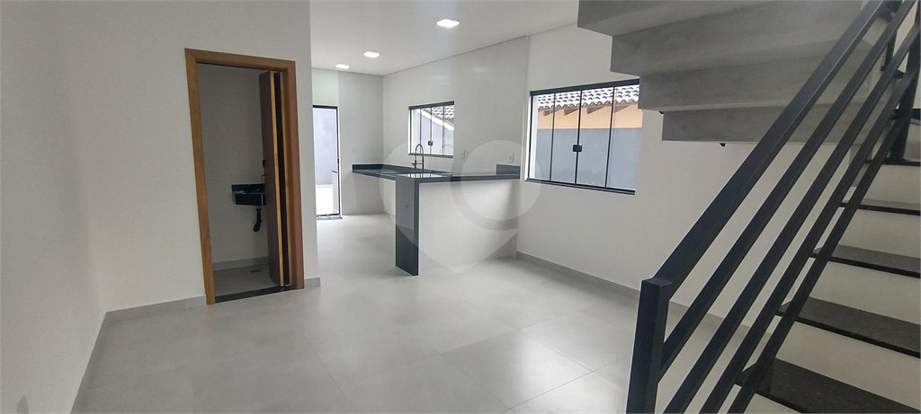 Sobrado à venda com 3 quartos, sendo 1 suíte, em Jardim Maristela, Atibaia, SP