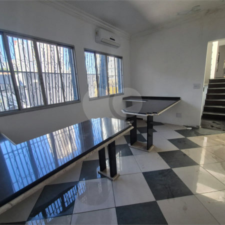 Sobrado à venda ou para alugar com 1 quarto em Saúde, São Paulo, SP