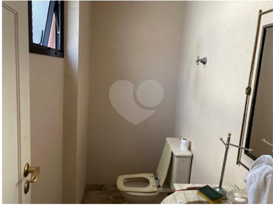 Apartamento à venda com 4 quartos, sendo 2 suítes,  em Moema, São Paulo, SP
