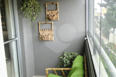 Apartamento à venda com 3 quartos, sendo 1 suíte,  em Vila Vermelha, São Paulo, SP