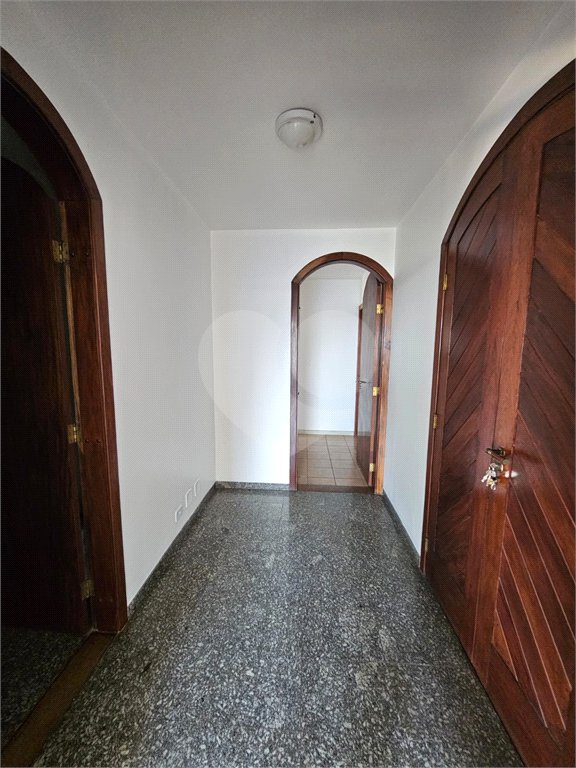 Apartamento à venda com 4 quartos, sendo 2 suítes,  em Jardim Parque Morumbi, São Paulo, SP