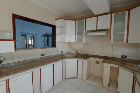 Casa à venda com 3 suítes em Vila Progresso, Sorocaba, SP
