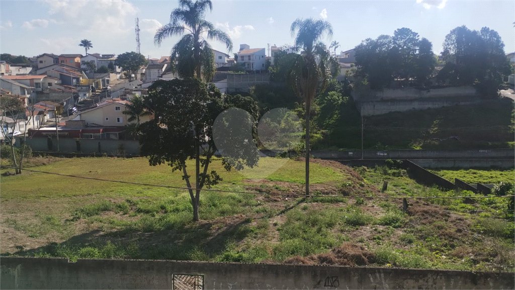 Sobrado à venda com 4 quartos, sendo 2 suítes,  em Vila Oliveira, Mogi das Cruzes, SP