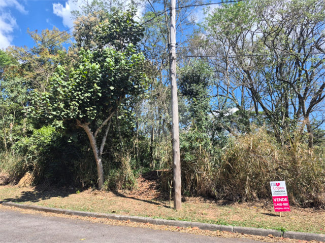 Terreno à venda no condomínio Alpes da Cantareira, Mairiporã - SP