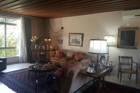 Casa à venda com 7 quartos, sendo 2 suítes, em Brooklin Paulista, São Paulo, SP