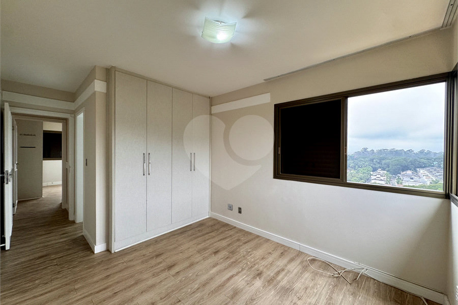 Apartamento à venda com 4 quartos, sendo 1 suíte,  em Horto Florestal, São Paulo, SP