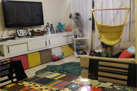 Apartamento à venda com 3 quartos, sendo 1 suíte, em Vila Olímpia, São Paulo, SP