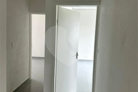 Terreno para alugar com 3 suítes no condomínio Residencial Veneza, Mogi das Cruzes - SP