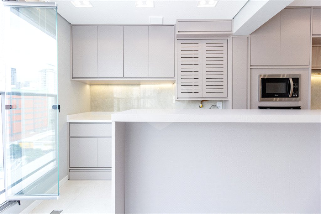 Apartamento à venda com 3 quartos, sendo 2 suítes, em Brooklin, São Paulo, SP