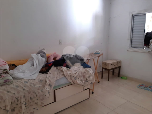 Casa à venda com 3 quartos, sendo 1 suíte,  no condomínio Sem Nome, São Paulo - SP