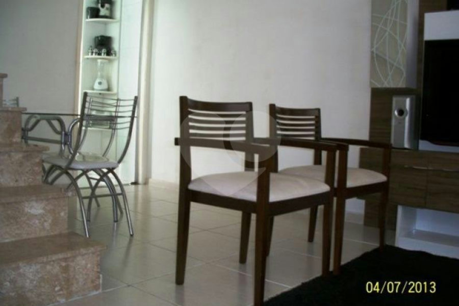 Sobrado à venda com 3 quartos, sendo 1 suíte, em Tremembé, São Paulo, SP
