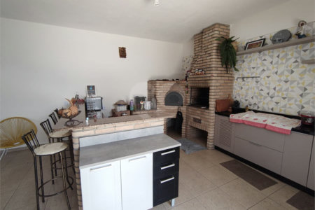 Casa à venda com 2 quartos, sendo 1 suíte, em Vila Santa Terezinha, Várzea Paulista, SP