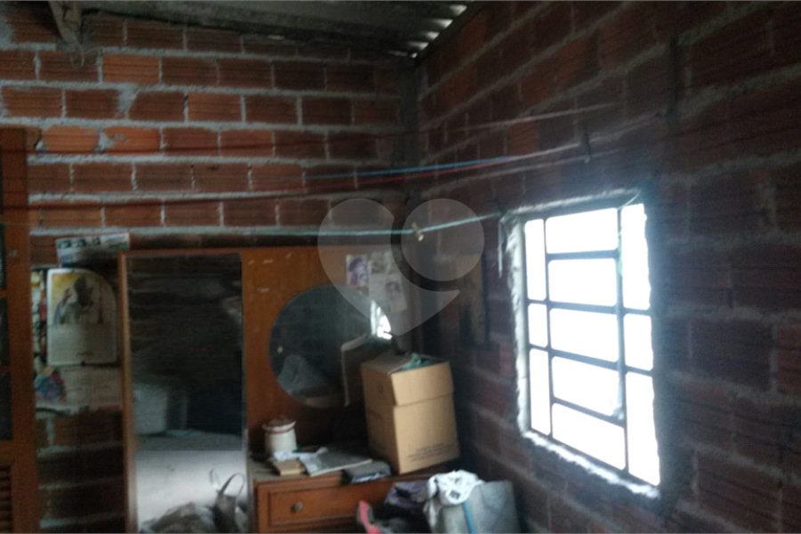 Terreno à venda com 4 quartos, sendo 1 suíte, em Parada Inglesa, São Paulo, SP