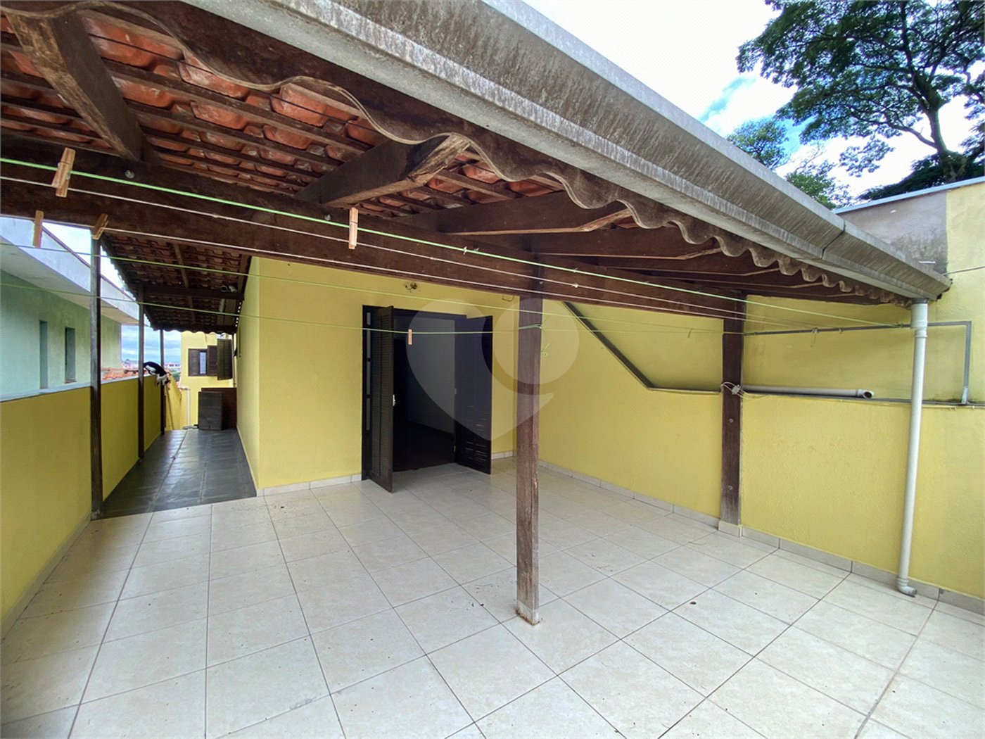 Sobrado à venda com 3 quartos, sendo 1 suíte, em Vila dos Remédios, São Paulo, SP