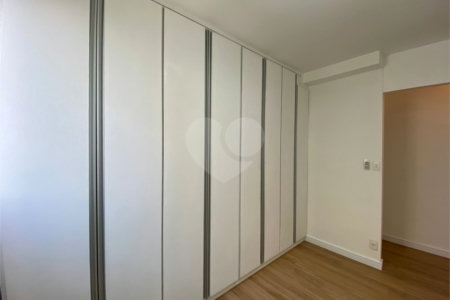 Apartamento à venda com 2 quartos, sendo 1 suíte, em Água Branca, São Paulo, SP