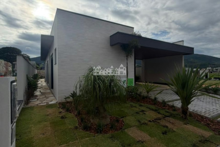 Casa à venda com 3 suítes no condomínio Ecoville 1, Atibaia - SP