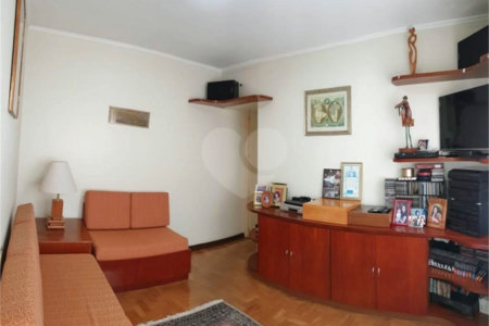 Sobrado à venda com 4 quartos, sendo 1 suíte,  em Sumaré, São Paulo, SP