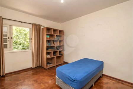 Casa de Vila à venda com 5 quartos, sendo 3 suítes, em Jardim Marajoara, São Paulo, SP