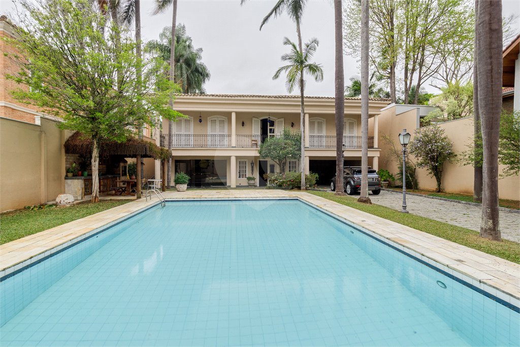 Casa à venda ou para alugar com 5 suítes em Alto da Boa Vista, São Paulo, SP