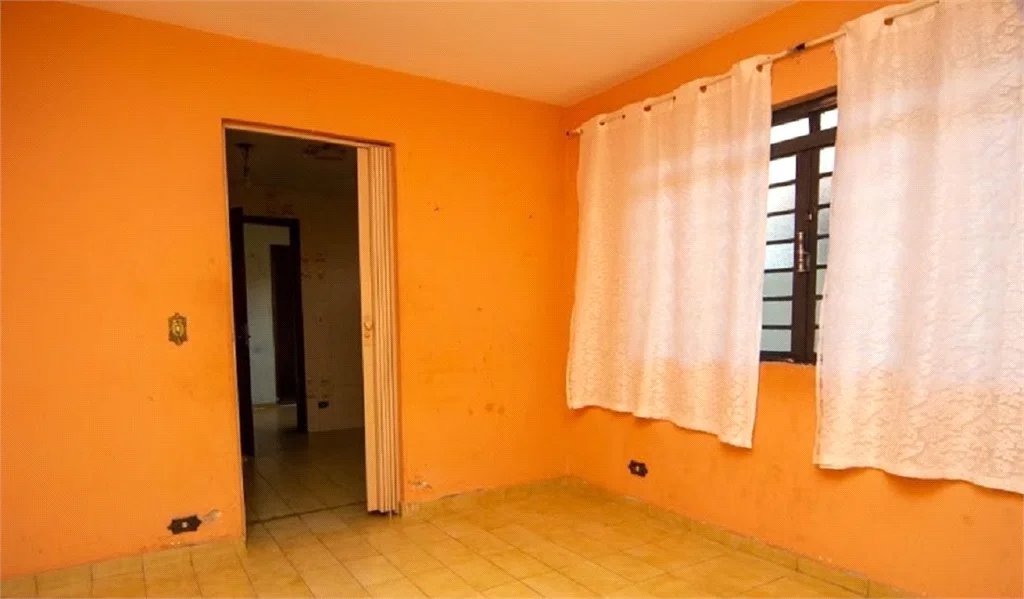 Casa à venda com 3 quartos, sendo 1 suíte,  em Vila Sônia, São Paulo, SP