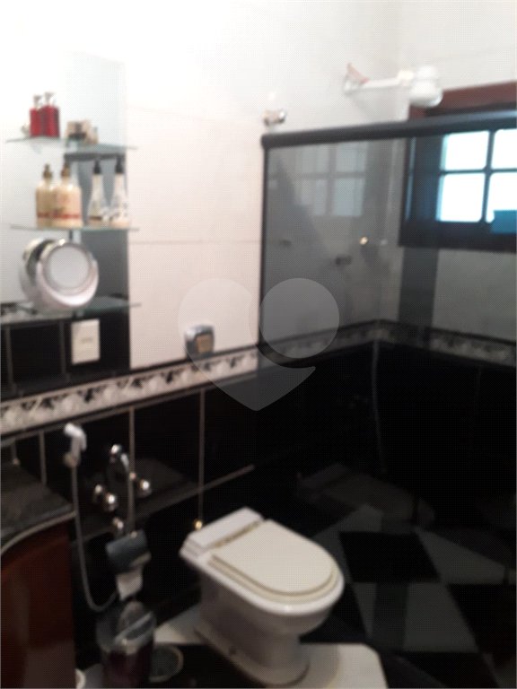 Sobrado à venda com 6 quartos, sendo 5 suítes, em Tremembé, São Paulo, SP