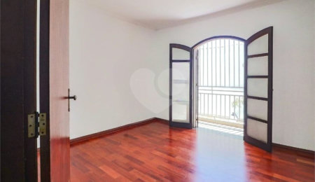 Casa à venda com 3 quartos, sendo 2 suítes,  em VILA SÔNIA, São Paulo, SP