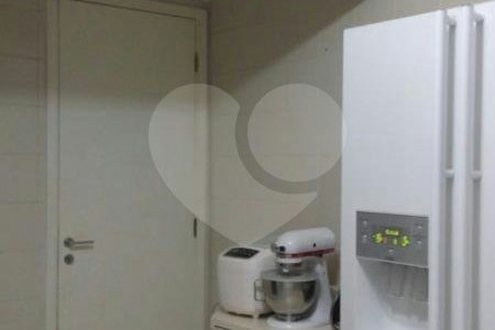 Apartamento à venda com 4 suítes em Jardim Leonor, São Paulo, SP