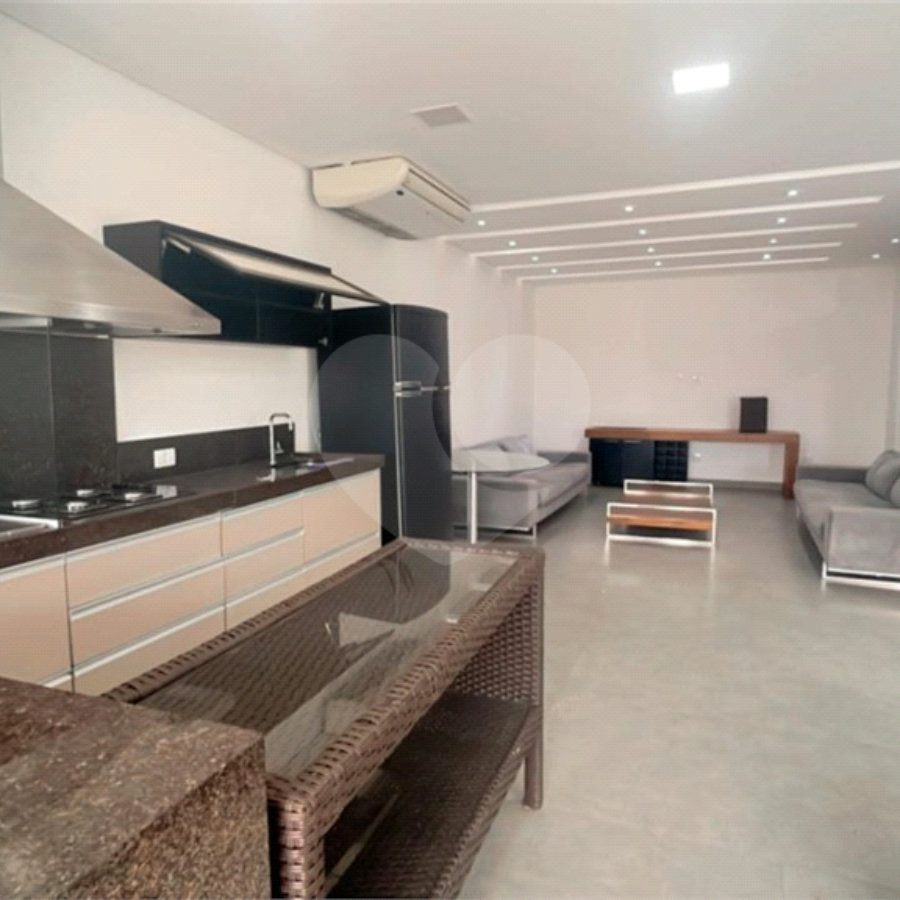 Sobrado à venda com 3 quartos, sendo 1 suíte, em Cidade Parquelandia, Mogi das Cruzes, SP