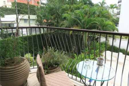 Apartamento à venda com 3 quartos, sendo 1 suíte, em Real Parque, São Paulo, SP