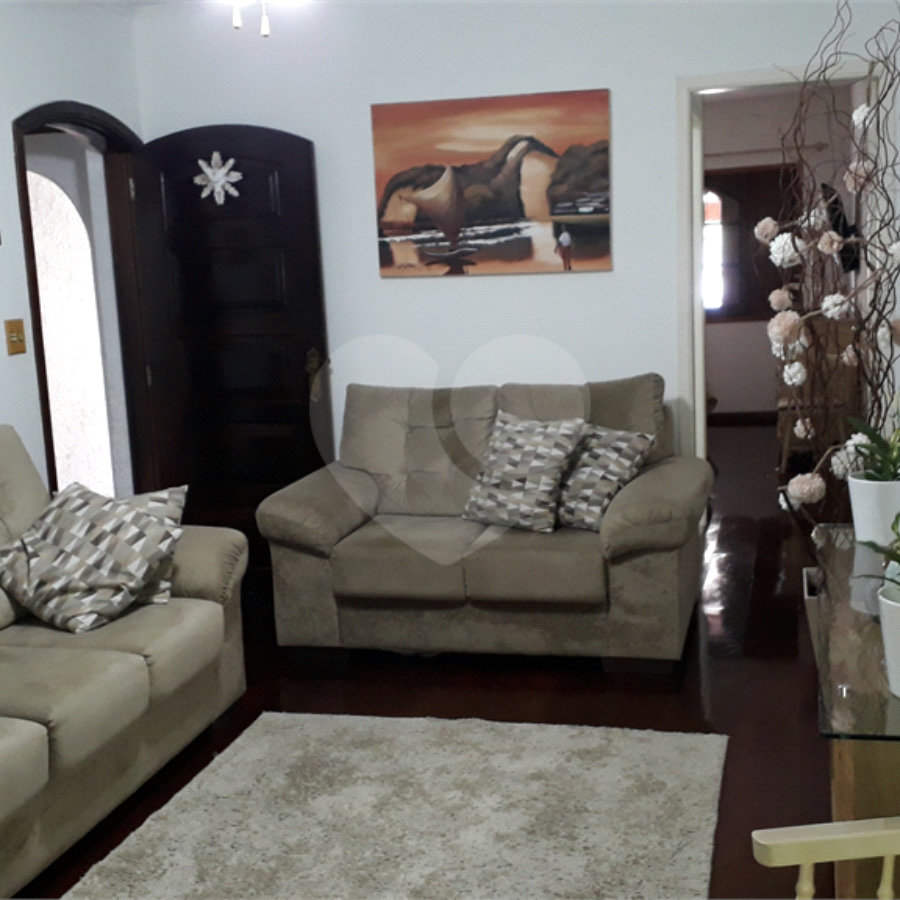 Casa à venda com 3 quartos, sendo 1 suíte, em Vila Mazzei, São Paulo, SP