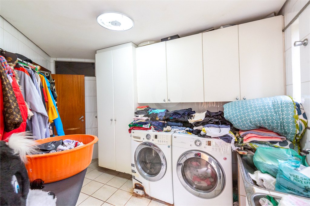 Casa à venda com 4 quartos, sendo 2 suítes, em Brooklin Paulista, São Paulo, SP