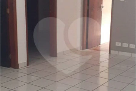 Casa à venda com 3 quartos, sendo 1 suíte, em Vila Gustavo, São Paulo, SP