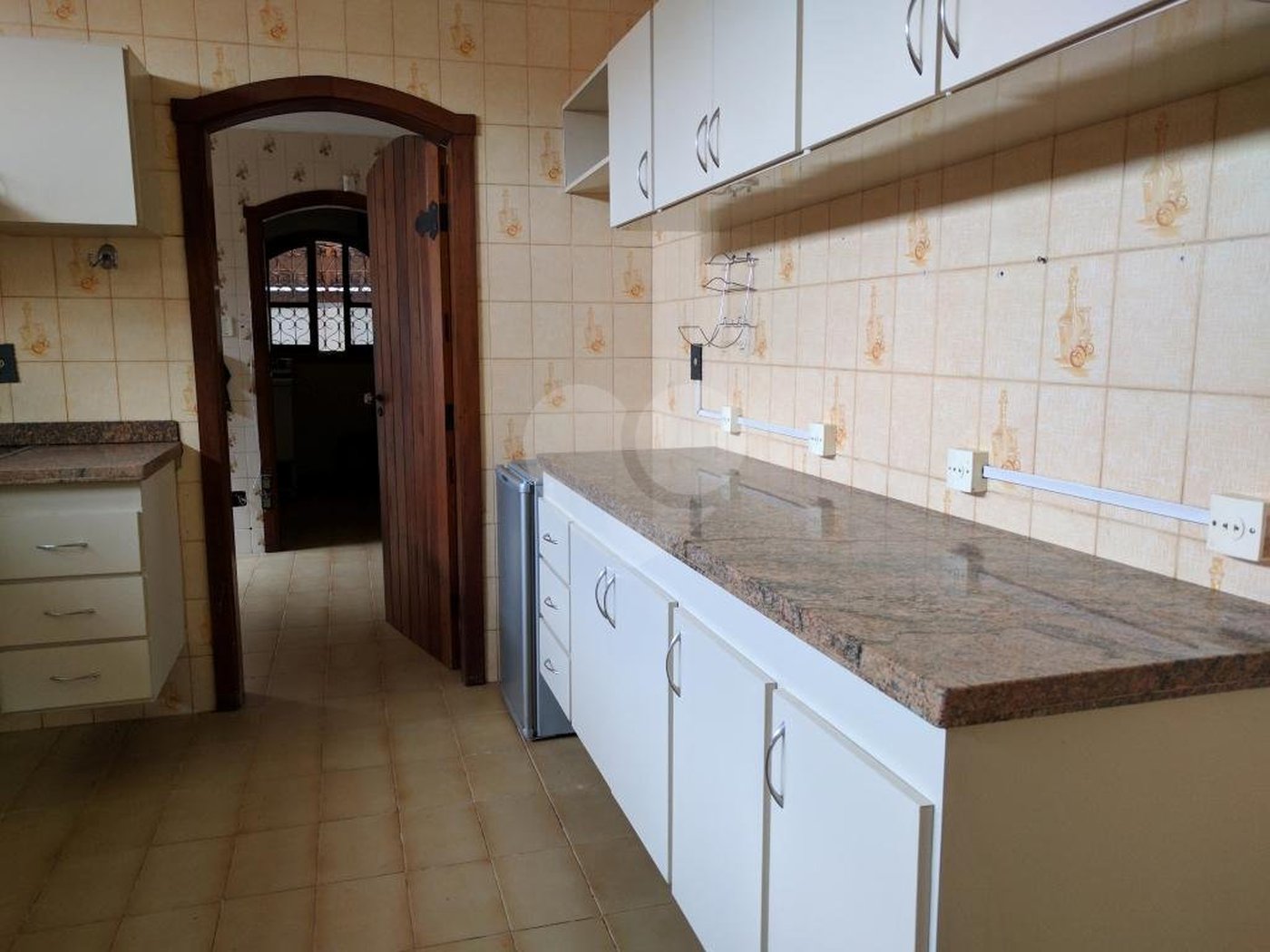 Casa à venda com 4 quartos, sendo 2 suítes, em Brooklin Velho, São Paulo, SP