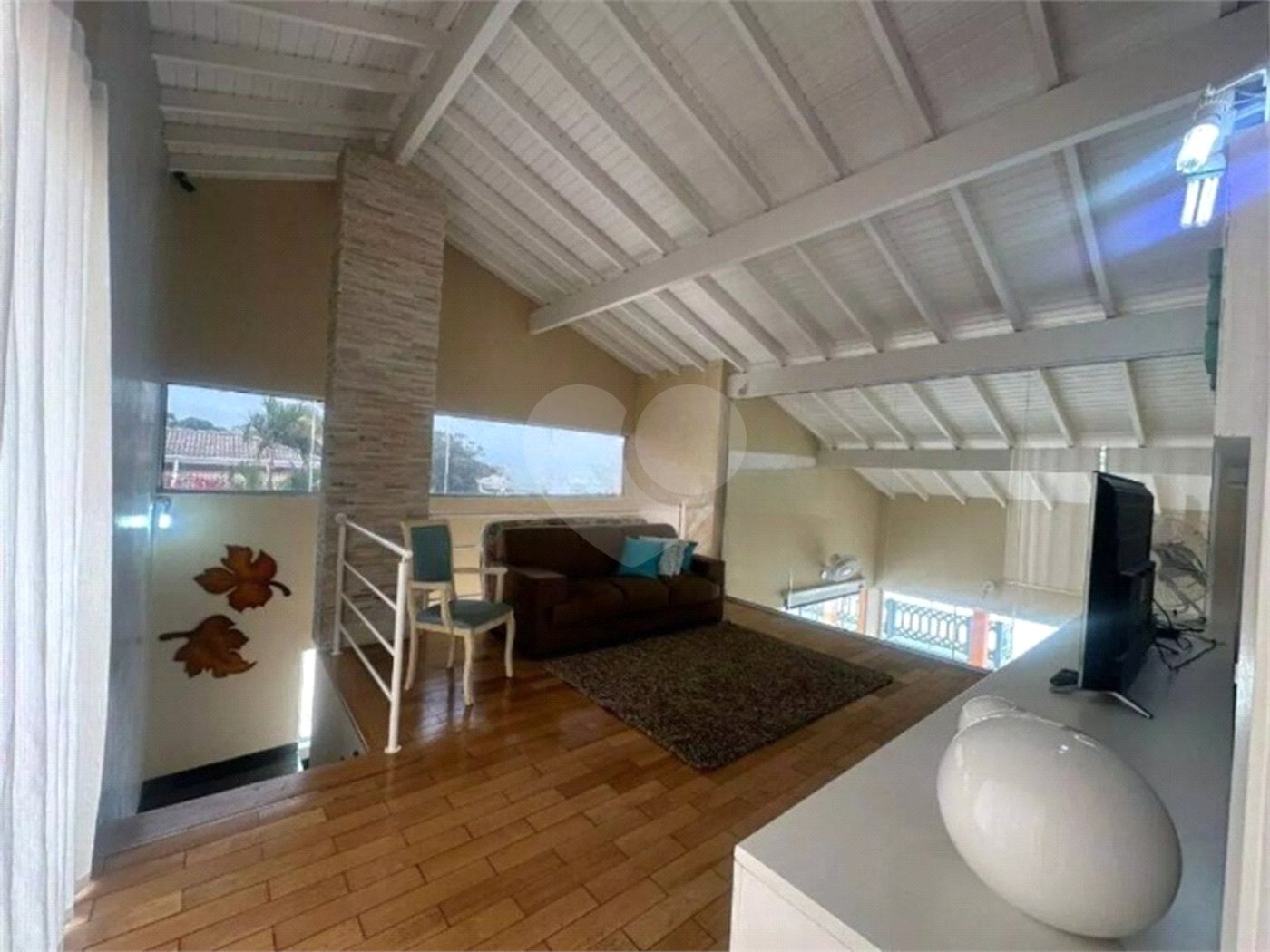 Casa à venda com 3 quartos, sendo 1 suíte, no condomínio Residencial Delle Stelle, Louveira - SP