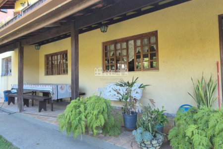 Casa à venda com 3 suítes no condomínio Portal Dos Nobres, Atibaia - SP