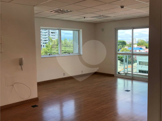 Sala à venda em Chácara Santo Antônio, São Paulo, SP