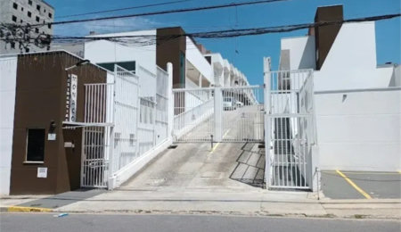 Casa à venda com 2 quartos no condomínio Residencial Monaco, Mogi das Cruzes - SP
