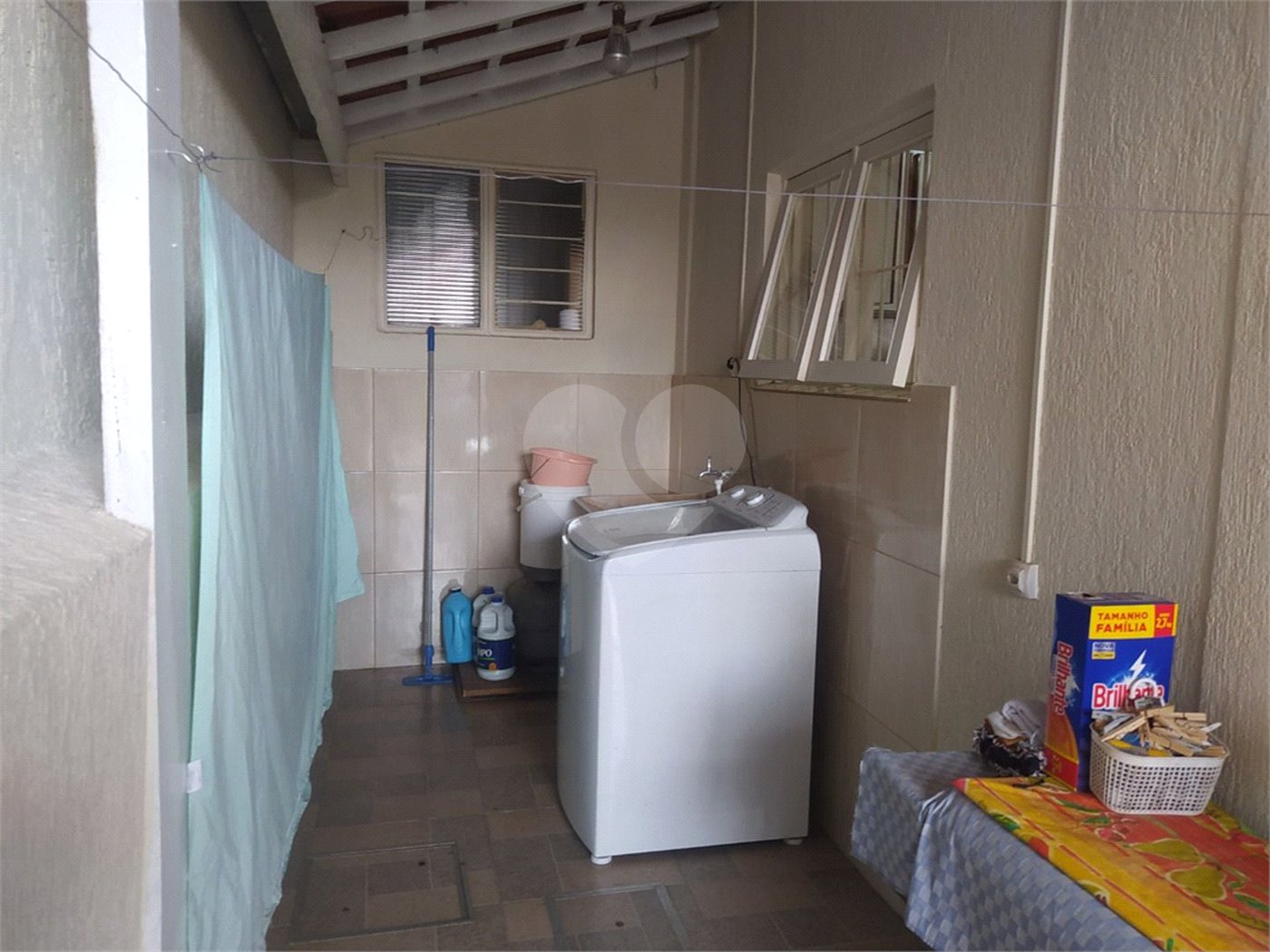 Casa à venda com 4 quartos, sendo 2 suítes, em Jardim Caparelli (mailasqui), São Roque, SP