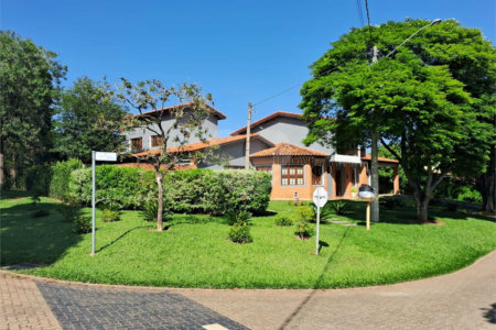 Casa à venda com 4 quartos, sendo 2 suítes, no condomínio Eco Clube Vivendas do Lago, Sorocaba - SP