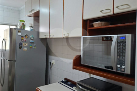 Apartamento à venda com 2 quartos em Parque Maria Domitila, São Paulo, SP
