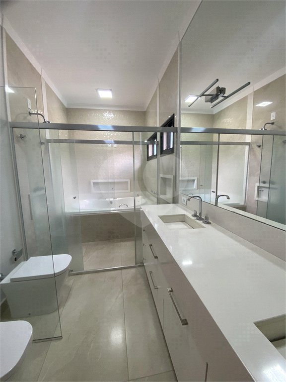 Casa à venda com 6 quartos, sendo 4 suítes,  no condomínio Palmeiras Imperiais, Salto - SP