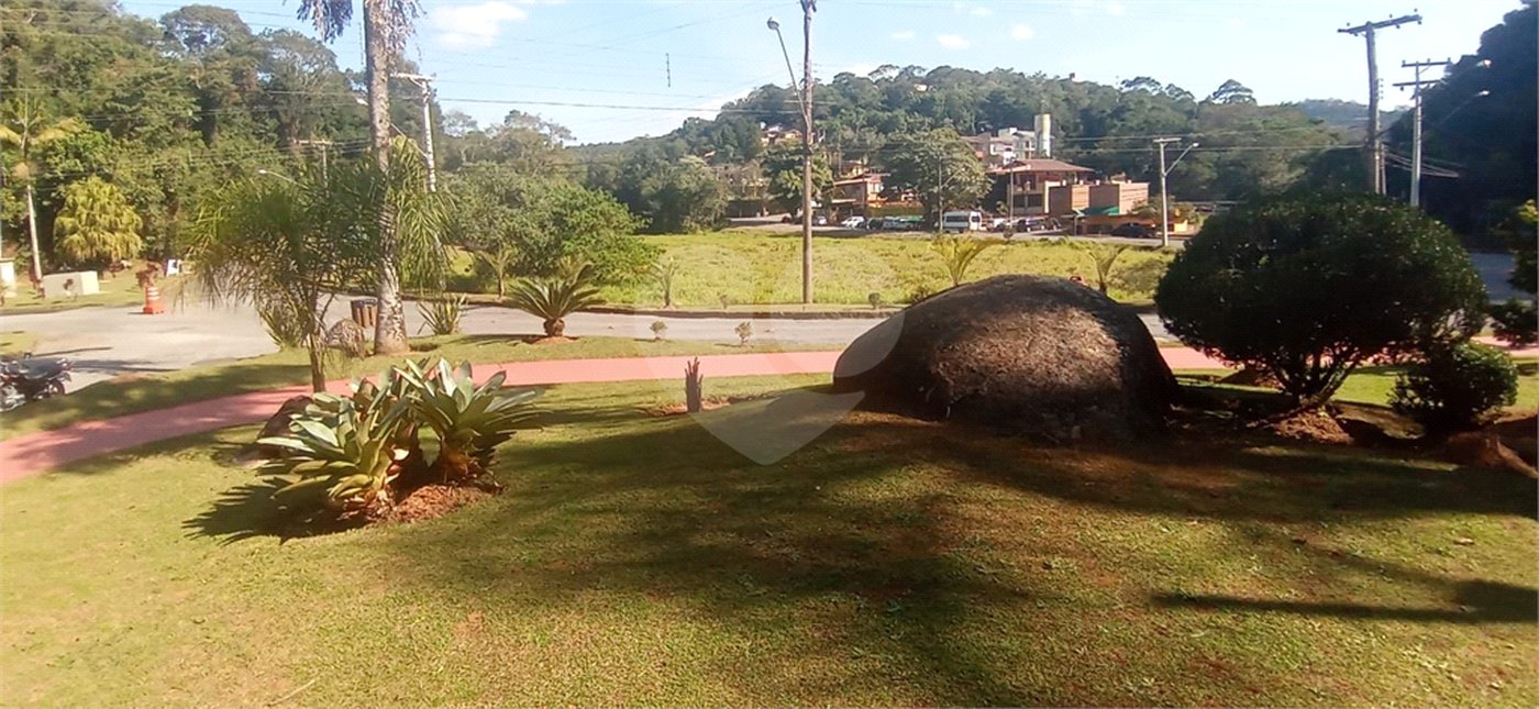 Casa à venda com 4 suítes no condomínio Alpes da Cantareira, Mairiporã - SP